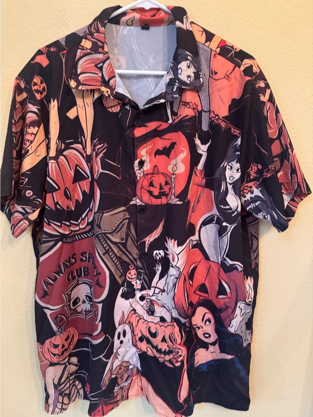 Halloween Button Down Pin Up Hawaiian Shirt Size 2XL